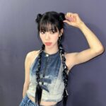 Yeoreum Instagram - 🍗💙👖