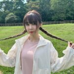 Yi-Ruei Chen Instagram - 曬太陽可以讓身體變好，心情變好， 睡眠也變好你們知道嗎！？ 運動或是戶外走走都能療癒生活， 但是女生最怕曬太陽又熱又會變黑！ 穿上 The North Face LIGHTRANGE™ / UPF 系列， 怎麼曬都不怕😛 盡情享受大自然❤️ 感受新輕盈，今夏換我曬！ @thenorthface_tw #neverstopexploring #今夏換我曬 #探索不怕曬