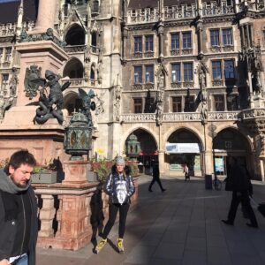 Yıldız Kaplan Instagram - München den sevgiler😇Der gröste Türk ist der Atatürk❤️❤️❤️ #En büyük Türk Atatürk #atatürk @nesrincan22