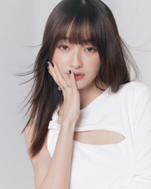 Ying-Xuan Ge Instagram - 喜歡自己，接受自己。
沒事的。

把頭貼換掉了，
重新開始吧！