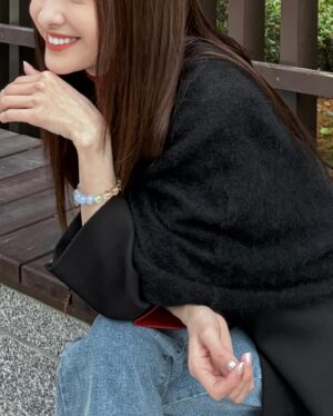 Ying-Xuan Ge Instagram - 磁場變好一切都好轉了

從去年開始戴水晶手鍊
現在沒帶在身上都渾身不對勁
@crystery1314 使用天然水晶
會依照每個人的生日狀況來搭配屬於自己的水晶手鍊
也會有生日個性分析檔案
戴了一陣子真的覺得整個狀態差很多🥹🫶🏻