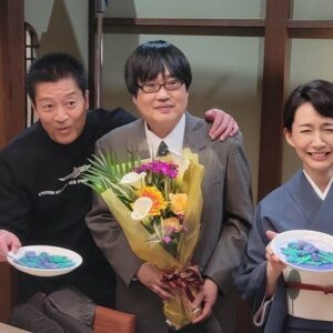 Yôko Moriguchi Instagram - .
.
相棒season21
最終回スペシャルを
ご覧になってくださいました皆様
ありがとうございました！
まさか美和子スペシャルで幕が降りるとは(笑)
どんな時も笑いの絶えない撮影現場で、今回も幸せな数ヶ月を過ごさせていただきました！
右京さん(水谷豊さん♡)はじめ亀山ご夫妻(寺脇康文さん、鈴木砂羽さん)
お久しぶりの米沢さん(六角精児さん)
そして、そして、ハードなスケジュールの中いつも元気にお声がけくださったスタッフの皆様、本当にありがとうございました✨️✨
果たして美和子スペシャルのお味は？！
.
@aibou_official 
 #水谷豊 さん
 #寺脇康文 さん
 #鈴木砂羽 さん
@bombon_sawa 
 #六角精児 さん
 #相棒スタッフの皆様
&
 #美和子スペシャルwww 
 #相棒21