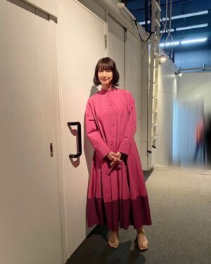 Yôko Moriguchi Instagram - .
.

. 
Film「Cross my mind」
(2024年秋公開予定)

先日、マスコミ関係者試写会が開催されました。
こちらの作品は全編XRスタジオで撮影したんですよ！
最初は戸惑いましたが、楽しかったです〜。
風の匂いまで感じられる技術に、ただただ感動です。
.
#crossmymind 

#萩原聖人 さん
#向井宗敏監督 

ワンビース
@lephil_official
アクセサリー
@grossejapan
靴
@manacraftshoes