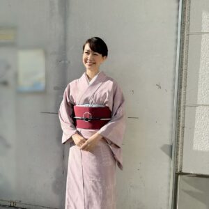 Yôko Moriguchi Instagram - .
.
水曜日は相棒の日。

第17話「インビジブル」
お楽しみに。
本日も こてまり でお待ちしていますね。
.
@aibou_official 
#相棒22
#こてまり
#本日はお兄様もご出演
@takeshi.masu 
#升毅 さん