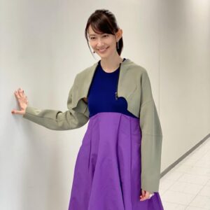 Yôko Moriguchi Instagram - .
.
本日夜7時からは
プレバト。
夏井いつき先生添削の
俳句コーナーで名人4段の昇格を目指します。
2連続昇格実現したいなあ。。
さて写真は毎度のことながら収録に行きたくないあたくし。
最後は神頼み💦
 #写真に吹き出しつけて遊んでいいよ
.
 #プレバト
@prbt_official 
@natsui_haiku 
 #夏井いつき先生
.

お衣裳
@un3d_official

アクセサリー
@nomg_official
@etoilight_jewelry
@higashiyamapr