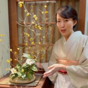Yôko Moriguchi Instagram - .
.
水曜日は 相棒の日

本日のお花も綺麗✨
こてまり でお待ちしていますね♪
.
@aibou_official 
#こてまり
#いつも素敵なお花をありがとうございます
#そして
#加治将樹 ♡
