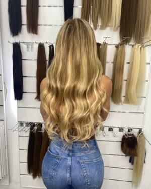 Yola Berrocal Instagram - #Yolista con mis nuevas extensiones de @myextensionsmadrid son de clip, de quita y pon. . . 
¿Cómo te gusto más? . . .  #extensionesdecabello #myextensions #yolaberrocal