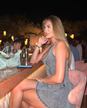 Yoly Desmis Instagram - 𝐊𝐢𝐧𝐮𝐠𝐚𝐰𝐚 🥰
-
-
-
-
-
-
-
#sainttropez #kinugawa #kinugawaramatuelle #outfit #ootn #sttrop #yoly #potd