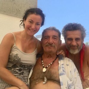 Yonca Şahinbaş Instagram - Ulu Şahinbaş ve oğlu ve gelini😘
