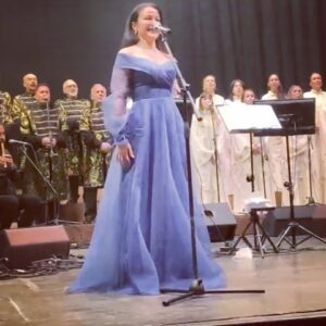 Yonca Şahinbaş Instagram - Adana Ziraat Mühendisleri Odası konserimizden, orada olamayanlar için..💙 @zeydankaralar01 @yilmazozfirat @medeniyetlerkorosu