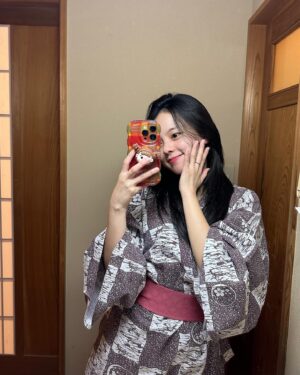 Yoo Hye-In Instagram - 🧖🏻‍♀️🎋💚