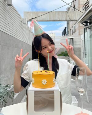 Yoo Hye-In Instagram - 🎂