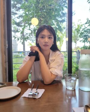 Yoo Na-gyeol Instagram - 😌😌