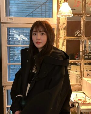 Yoo Na-gyeol Instagram - 오랜만에 서울 나들이...!😶
