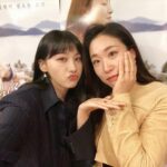 Yoo In-young Instagram - _ . . 오랜만의 극장나들이라 떨렸어요 영화 따뜻한 관심 부탁드려요☺️ . #통영에서의하루 #11월24일개봉