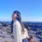 Yoo In-young Instagram - _ . . 파란색은 따뜻하다..🔵