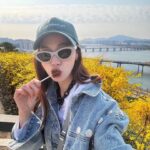 Yoo In-young Instagram - _ . . 봄봄, 봄🌼 . #우리동네뒷동산