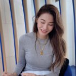 Yoo In-young Instagram - _ . . 언제나 내편들🖤 . @inasroom @memento_seoleun @p.jehee
