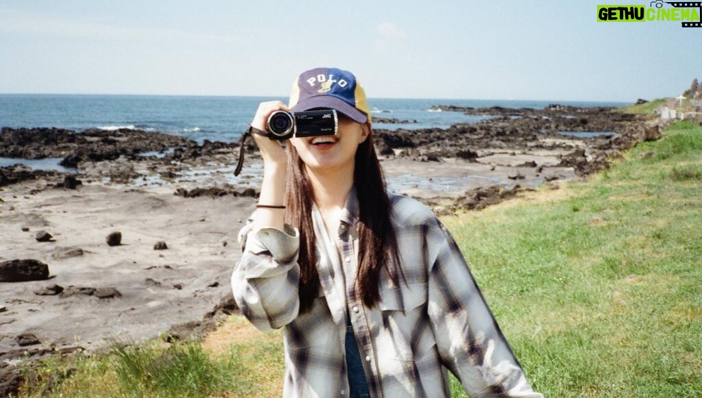 Yoon Seo-ah Instagram - 여름의 계절말은