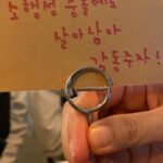 Yoon Seo-ah Instagram - 종말의 바보 D-2 🌏☄️ 사랑하는 웅천 가족들 @netflixkr 2024. 4. 26.