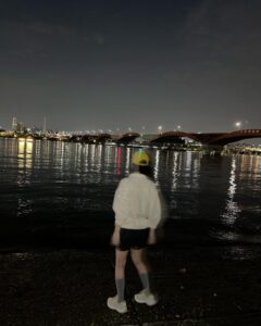 Yoon Seo-ah Instagram - 도심 속 낭만