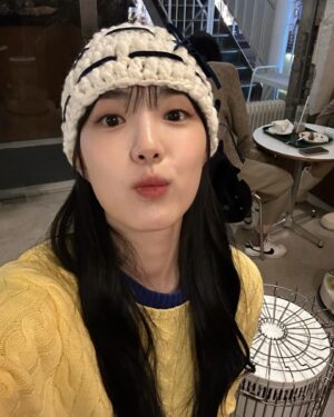 Yoon Seo-ah Thumbnail - 38.7K Likes - Top Liked Instagram Posts and Photos