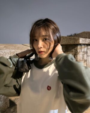 Yoon So-hee Instagram - ⠀⠀
💇‍♀️⠀⠀
⠀⠀
⠀⠀
⠀⠀
⠀⠀
⠀⠀
⠀⠀
⠀⠀
⠀⠀
#haircut#단발 ?