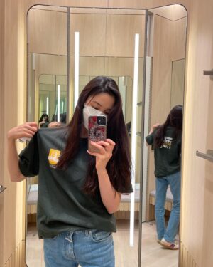 Yoon So-hee Thumbnail - 7.5K Likes - Top Liked Instagram Posts and Photos