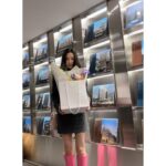 Yoon So-hee Instagram - 정말 정말 고마워요♡ 항상 마음 써주시는 것도 감사한데 . 우리 헤메스팀 전부 & 매니저님 최고🫶 사람엔터도 최고🫶 그리고 축하해주신 모든 분들 감사드려요🙇‍♀️ The best team ever ♡ Thanks for the #birthday party #생일 하루 끝!