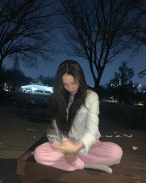 Yoon So-hee Thumbnail - 8.5K Likes - Top Liked Instagram Posts and Photos