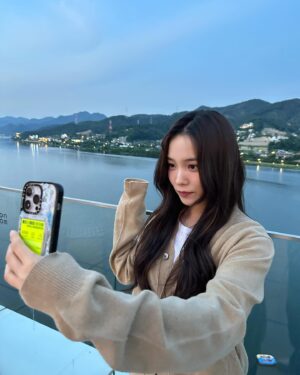 Yoon So-hee Thumbnail - 8K Likes - Top Liked Instagram Posts and Photos