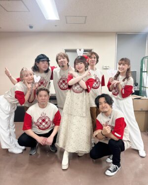 Yoshino Nanjo Instagram - 南條愛乃 10th Anniversary Live
-FUN! & Memories supported by animelo
2023/12/23.24
富士市ロゼシアター 大ホール
⁡
・・・
⁡
10周年記念ライブ
無事に終了しましたー！
⁡
2日にわたり、セトリもまるっと変えて（ジャニトラのみ2日やったけど演出ガラッとかえました！）楽しい面からも思い出深い面からもじっくり10年の軌跡をみなさんと堪能することができました✨
⁡
ありがとうございました！
⁡
⁡
後日また公演中の写真もらえると思うのでそしたらまたアップしていきたいと思いますー！
⁡
セトリと、それに沿ったプレイリストも公開されてますのでNBCさんの公式サイトも良かったら見てみてください。
⁡
そして早くも2/8にこの記念ライブのニコ生での振り返り特番が決定しました。
お越しくださった方も、来られなかった方もぜひご覧ください〜！
⁡
ソロ活動ももう11周年たって12年目に突入してますが、こうして時間をかけつつ10周年みなさんと楽しめて良かったです。
⁡
ありがとうございました！
⁡
・・・
⁡
drums 八木一美
guitar 星野威
bass キタムラユウタ
keyboard 佐々木総作
keyboard 森藤晶司
dancer MaiMai
dancer Akaneko
⁡
stylist 前田千佳子
hair & make 吉田真妃