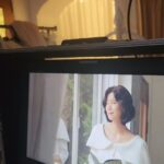 Yu Seon Instagram - 연극 러브레터 포스터 촬영 현장♡ 2차티켓도 오픈 되었어요^^ 올 봄.. 가슴 저린 사랑을 전합니다!! 극장에서 만나요!! LG아트센타 4월4일~ 4월27일 #정보석 #하희라 #박혁권 #유선