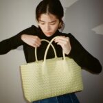 Yui Sakuma Instagram - 😋✌️ @newbottega ✖︎ @fashionsnapcom Photography: Keita Goto（W） Styling: Sumire Hayakawa（KiKi inc.） Makeup: Suzuki Hair: Nori Takabayashi（YARD） Text: Fuyuko Tsuji（FASHIONSNAP） Edit: Chiemi Kominato（FASHIONSNAP） Realizaiton: Mizuki Okuhata（FASHIONSNAP） Creative Direction: Mina Jokoji（FASHIONSNAP）