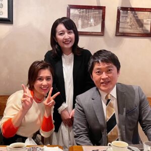 Yuka Aiuchi Instagram - 今日は久々に、佐知さんに会えました！
モーサテ終わりに矢内アナと一緒にモーニングを🍽
どんなときも太陽のように明るい佐知さん🌻✨✨
テレ東辞めちゃうときは寂しくて寂しくてたくさん泣いたなぁ🥲
ずっと変わらない、大好きな先輩です😊❣️✨

#モーサテ
#モーニングサテライト
#青木佐知　さん
#矢内雄一郎アナ
#チーム群馬