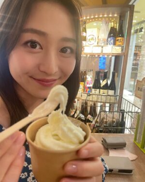 Yuka Aiuchi Instagram - 番組終わりに片渕アナと久々デート🥰

#モーニングサテライト
#モーサテ 
#片渕茜