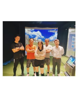 Yukari Taki Instagram - 8月から毎月、土日の
休日に開催しているゴルフヨガイベント⛳️

始まった当初から
有難いことに毎月満員の
ご参加をいただいています🥺🙏♡

休日の参加は難しく
平日に開催して欲しいという
これまた有難いご要望をいただき先日、
急遽開催してまいりました🧘‍♂️🧘

皆さん普段からゴルフをされている方で
しっかり動きたい！とのこと🏃‍♂️
ちょっぴりハード目に
レッスンさせて頂きました😜

終わった後に

「飛距離が伸びた」
「肩周りが動く」
「前屈で下まで手がつく」
「体がめっちゃ捩れる」

などなど皆さんそれぞれに
良い変化があったみたい✨✨✨

この瞬間が一番ニヤける🤤🤤
嬉しい瞬間だ！

というわけで
1月から平日のヨガクラスも
開催させて頂くことになりました👏✨

休日の参加は難しくて
諦めていた方もぜひぜひ
この機会にご参加くださいませ🥳

1月は【1月16日 19時-20時】の
開催になります！！

◾️場所　@golf_gt518 
◾️料金 ¥4,500
◾️持ち物 動きやすい服、タオル、飲み物
◾️マットレンタル ¥300 (持参可)

※こちらの平日クラスは酵素ドリンクはつきません

🌟ご予約はDMにて承ります🌟

2024年も体をほぐして
快適な身体で過ごしていきましょう🤍🩵🤍

┈┈┈┈┈┈┈ ❁ ❁ ❁ ┈┈┈┈┈┈┈

【イベントのご案内】

🟣12月11日　ヨガイベント
場所  @osekkaino 
1部  19時-20時🈵
2部  20時15分-21時15分🈵

🟣12月24日 ヨガイベント
場所 @golf_gt518 
1部 10時-11時 《Relux》
2部 12時-13時 《Refresh》
3部 14時-15時 《Golf》

🟣1月16日 ヨガクラス
場所  @golf_gt518 
19時-20時

⭐️ご予約はDMにて承ります⭐️

◎キャンセルポリシー◎

次回予約へ変更対応の場合は
キャンセル料はかかりません✨

変更ではなくキャンセルの場合は
以下のキャンセル料が発生致しますので
あらかじめご了承くださいませ。

⚫︎当日  100%
⚫︎3日前  50%
⚫︎1週間前  30%

┈┈┈┈┈┈┈ ❁ ❁ ❁ ┈┈┈┈┈┈┈