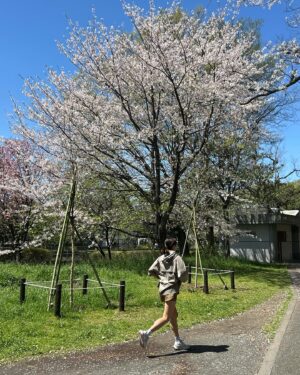 Yuki Mihara Instagram - ランニング日和、撮影日和、お花見日和、ペンペン草日和🌱🌸
欲しかったG-SHOCKのランニングウォッチをゲットしてしまいました