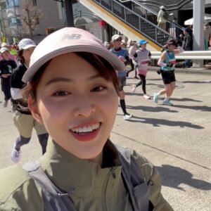 Yuki Mihara Instagram - 名古屋ウィメンズマラソン
42.195km 完走🏅🩵

この大会、8回目の完走！だけど
出産してからも完走できた今回は
今までとはまた全然意味も感動も違うんだ☺️

みなみも9回目の完走だね！
毎回足を痛めても、走り続けるみなみ🥹
この8年のうちに私たちの生活もライフステージも大きく変わったけど、続けてるってすごくない？✌️

われらがGOGIRLも
出走した総勢45名、全員完走👏😭🩵
みんな、すばらしすぎる。感動です！

それぞれのドラマがある42.195km。
やっぱマラソンっていいよな〜と
思ってしまいました！

ボランティアの皆さん、沿道で応援してくれた皆さん、たくさんサポートしてくださったNewBalanceとBOOMERのみなさんのおかげです。ありがとうございました！！
