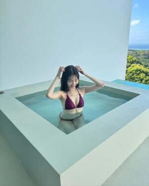 Yuki Kashiwagi Instagram - 𓂃𓊝𓄹𓄺

発売中のヤングジャンプは
もうチェックしてくれましたかー？☺️📚🏝️