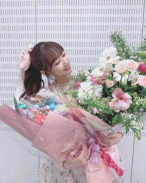 Yuki Kashiwagi Instagram - ༝༚┈❁┈༚༝

Mステ2時間SP✨
AKB48のメンバーとして出演する
最後の音楽番組でした！！

素敵な卒業企画を組んでくださり、
本当に感謝の気持ちでいっぱいです！！😭🌸

そして今日でちょうどMステ100回目の出演でした！😳

最後にタモリさんから花束も渡していただき、
嬉しいことだらけでした😭💐

今日のことは一生忘れません！！🥲💗
#Mステ
