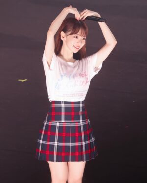Yuki Kashiwagi Instagram - ⋆⸜ ⚘ ⸝⋆

武道館コンサート3日間✨
本当にありがとうございましたー！！🥳✨

この写真のTシャツに書いてある言葉が
いまのわたしの気持ちです！！！🫶

楽しかったーー！！🥹🎉