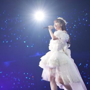 Yuki Kashiwagi Instagram - ⋆⸜ ⚘ ⸝⋆

劇場公演曲リクエストアワー
セットリストベスト30🏆✨

AKB48に入って初めていただいたソロ曲
「夜風の仕業」が1位にランクインしました！🎉

2010年から13年間、
大切に歌ってきた大好きな曲なので
昨日、武道館でソロで歌わせていただけたことが
本当に夢みたいでした。

17年間のAKB人生の中で「選抜総選挙」など
いろんなタイミングでたくさんの順位を
いただいてきましたが、ファンの皆さんのおかげで
初めて【1位】をいただくことができました😭✨

本当に嬉しい！！とありがとうございます！！という
気持ちです🥲✨

これからも大切に歌い続けます🎤

さぁ今日は武道館コンサート最終日！！
楽しむぞーー！！✊🩷
