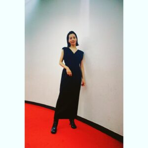 Yuki Sakurai Instagram - こんばんは。

日々暑い日が続いておりますが、皆様お身体ご無事でしょうか？

私は暑い暑いと愚痴を言いながらも最近やっと登場したセミに俄然るんるんしております。

夏の風物詩。最高です。

そして昨日は、映画「この子は邪悪」の完成披露試写会でした。

背筋ゾワっとさせながら、壮大な家族の愛の物語りを是非観てください。

9/1(木)公開です。

ミーンミンミンミン

　　　　　　　　　　　　　　　　　　桜井