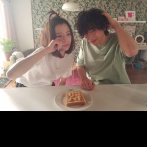 Yuki Sakurai Instagram - 皆様こんにちは。

さきほど杏仁豆腐を頂いたんですが、美味しすぎて5秒で無くなりました。

杏仁豆腐は飲み物でした。

はい。

そして今夜はリコハイ！！

皆様是非。

そして桜井はリコカツにハマってます。秘密ですよ。

　　　　　　　　　　　　　　　　　　　桜井