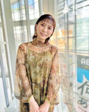 Yukino Yamamoto Instagram - 🦒
衣装です🤵‍♀️

@and_ellecy 
@arc_press 
@lois_crayon_official 
@strawberry_fields_official 
@official_bluegreed 
@ladymade_official 
@tonal_official