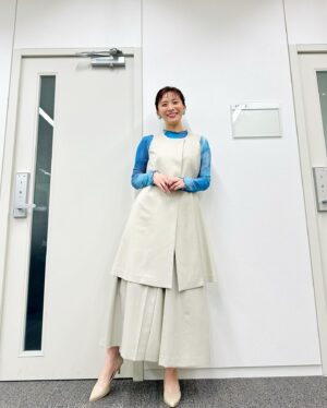 Yukino Yamamoto Instagram - 🍅
おつかれさまです😊
衣装とおにぎりと最近食べた🥟と🍜です！

#衣装 : @tonal_official 
@cepica_official 
@_verseauofficial_ 
@and_ellecy 
@strawberry_fields_official 

🍙鯛の味噌漬け🐟