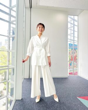 Yukino Yamamoto Instagram - 🌷
衣装とおにぎりです！

2枚目は、先日お渡し会の時にお手紙と一緒にいただいたもの👩
私のアイコンをモチーフに作ってくださったそうです🥹
すてき〜😚
額に入れて飾っています✨

応援してくださっている方がいることを肌で感じられて、
本当に嬉しくて、それだけでも贅沢なのに、温かいお手紙やお花までいただき、感謝の気持ちでいっぱいです🥹
本当にありがとうございました！！

#衣装 : @tonal_official 
🍙アジフライ🐟