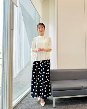 Yukino Yamamoto Instagram - 🌷
衣装とおにぎりです！

2枚目は、先日お渡し会の時にお手紙と一緒にいただいたもの👩
私のアイコンをモチーフに作ってくださったそうです🥹
すてき〜😚
額に入れて飾っています✨

応援してくださっている方がいることを肌で感じられて、
本当に嬉しくて、それだけでも贅沢なのに、温かいお手紙やお花までいただき、感謝の気持ちでいっぱいです🥹
本当にありがとうございました！！

#衣装 : @tonal_official 
🍙アジフライ🐟
