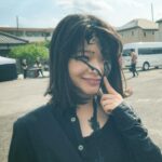 Yukino Kishii Instagram - 内山拓也監督作品 映画「若き見知らぬ者たち」 インターナショナルビジュアルが解禁されました。 ２０２４　１０／１１　公開です🎬 こんな映画のポスター、みたことないでしょう。公式Instagramも開設されました。 アートディレクターは井上嗣也さん フォトグラファーは吉田多麻希さんです☺️ #若き見知らぬ者たち 💐 早く観てもらいたいなあ。 たのしみにしていてください！！！ わたしは絶賛舞台稽古中です。こちらもアツいです。🔥